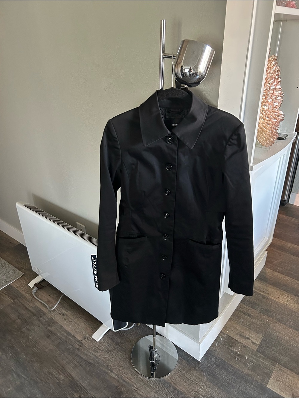 Jacob Black Single-Breasted Trench Coat